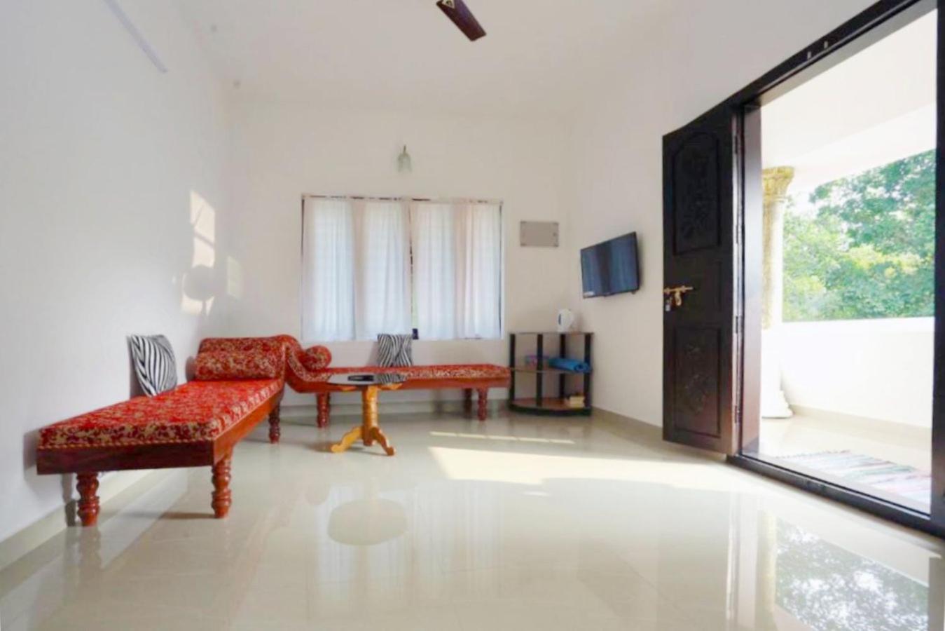 Alma Homestay Марарикулам Екстериор снимка