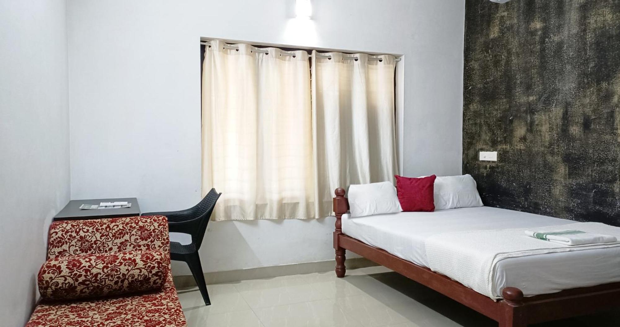 Alma Homestay Марарикулам Екстериор снимка