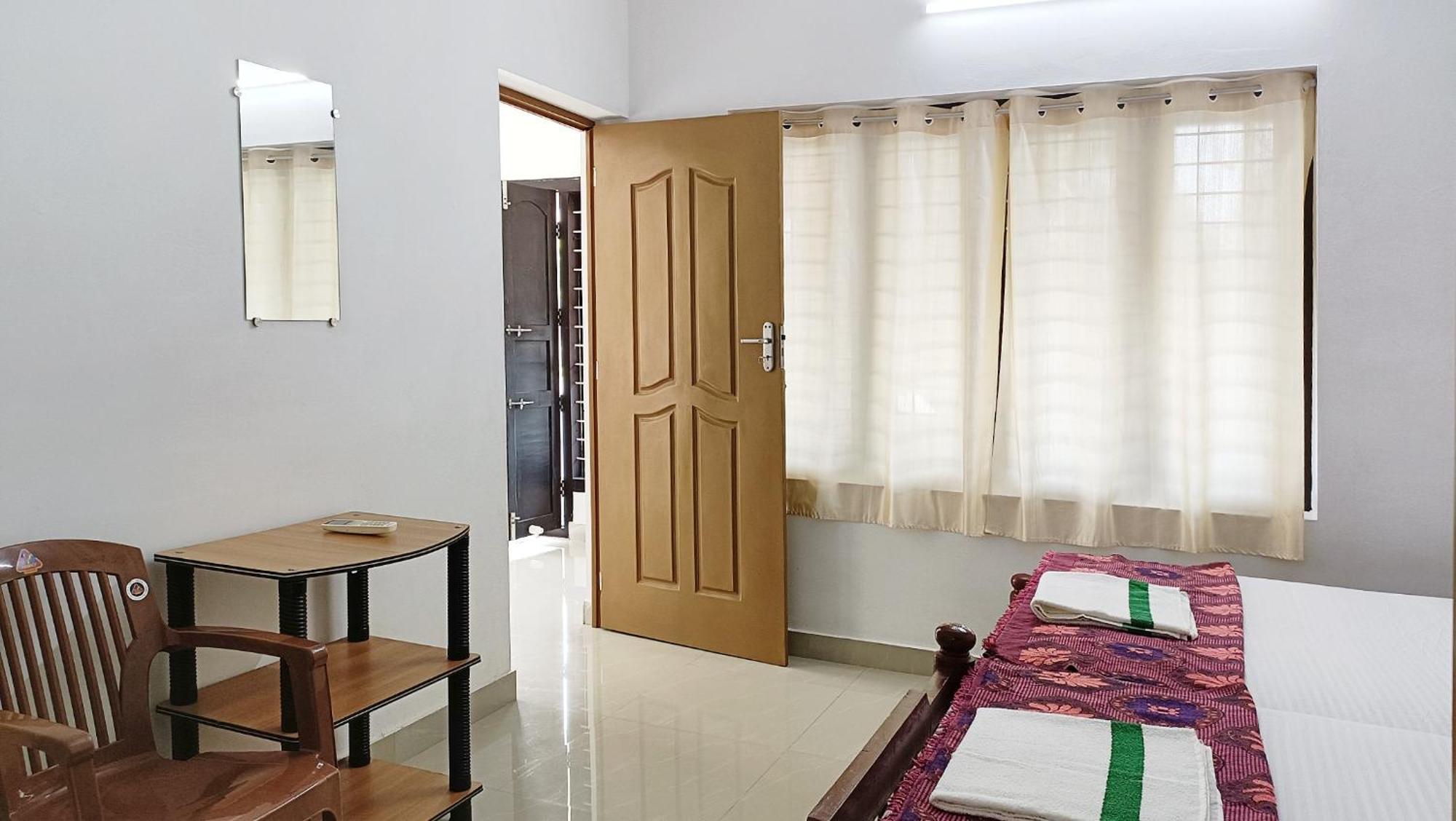 Alma Homestay Марарикулам Екстериор снимка