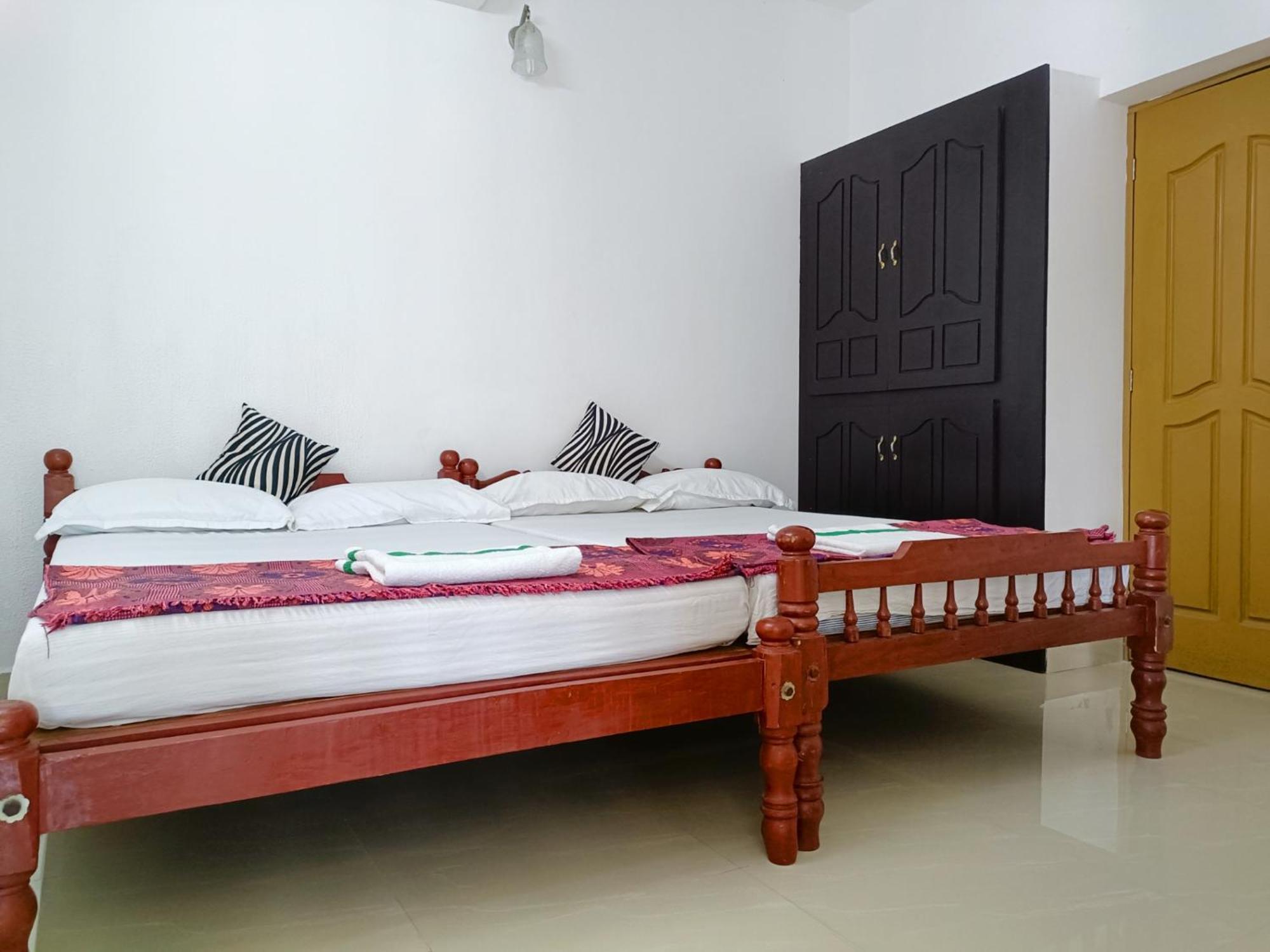 Alma Homestay Марарикулам Екстериор снимка