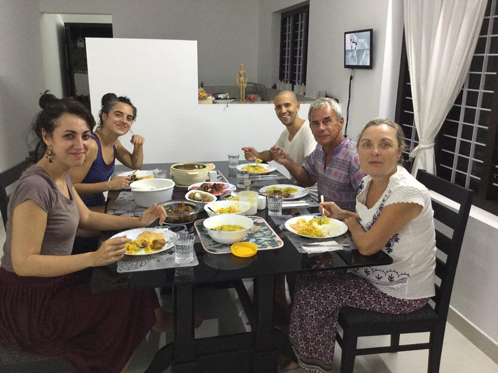 Alma Homestay Марарикулам Екстериор снимка